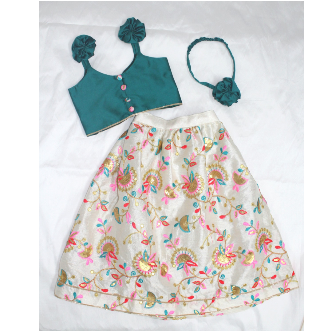 Embroidered Skit & Crop Top Set